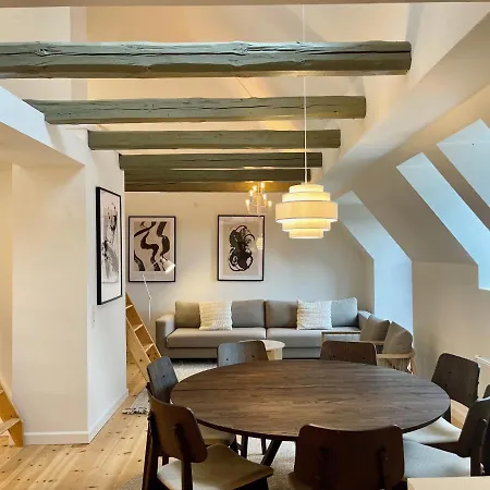 Large In Lovely Urban Area In Cph O