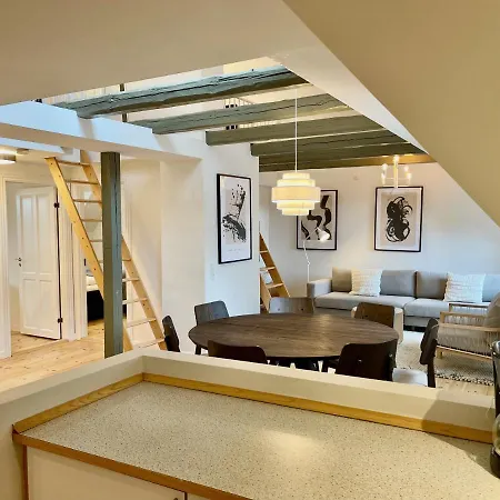 Large In Lovely Urban Area In Cph O * Copenhague