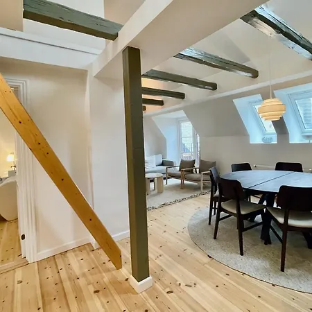 Large In Lovely Urban Area In Cph O Apartment *